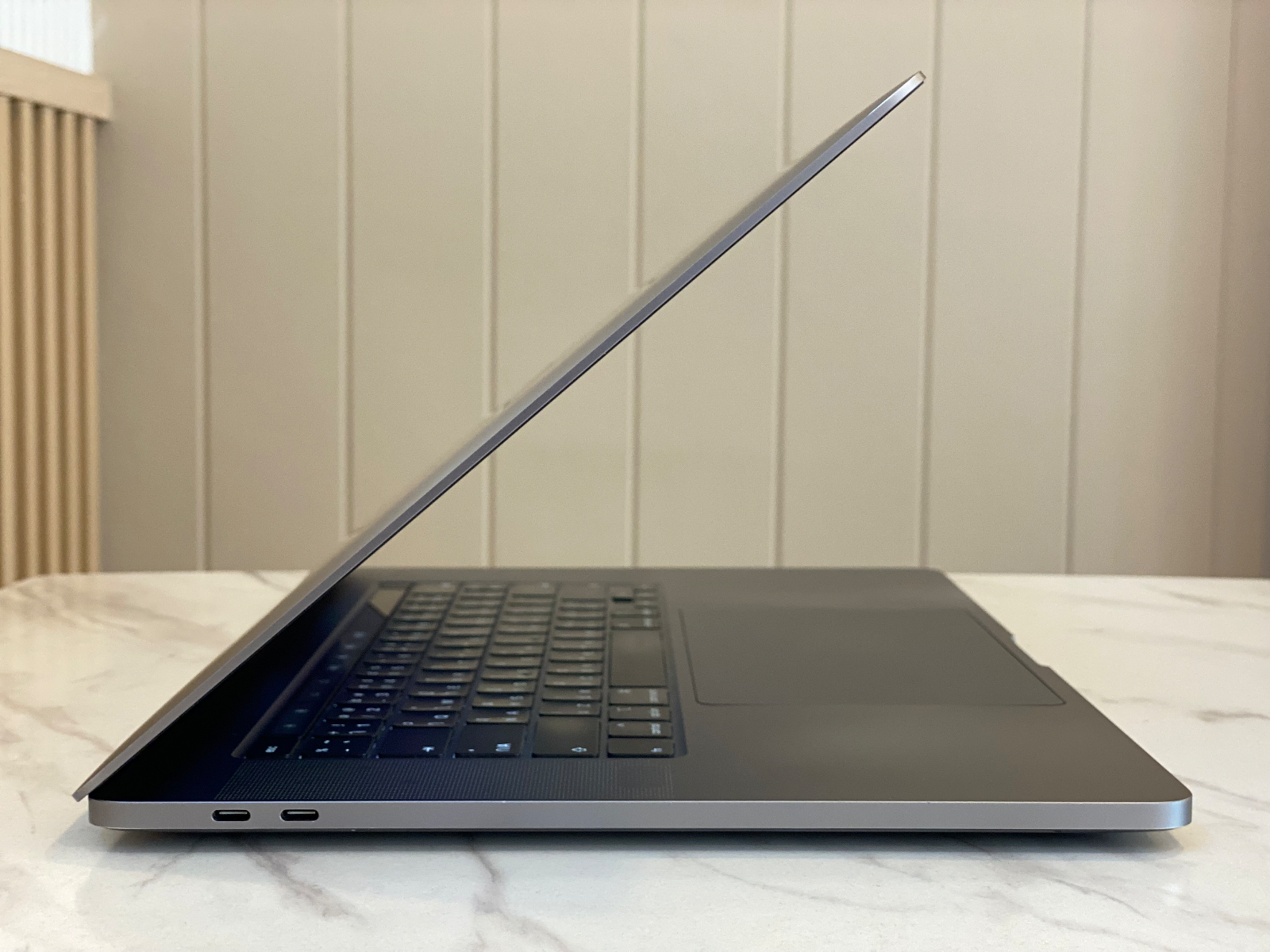 MacBook Pro 16” (2019)