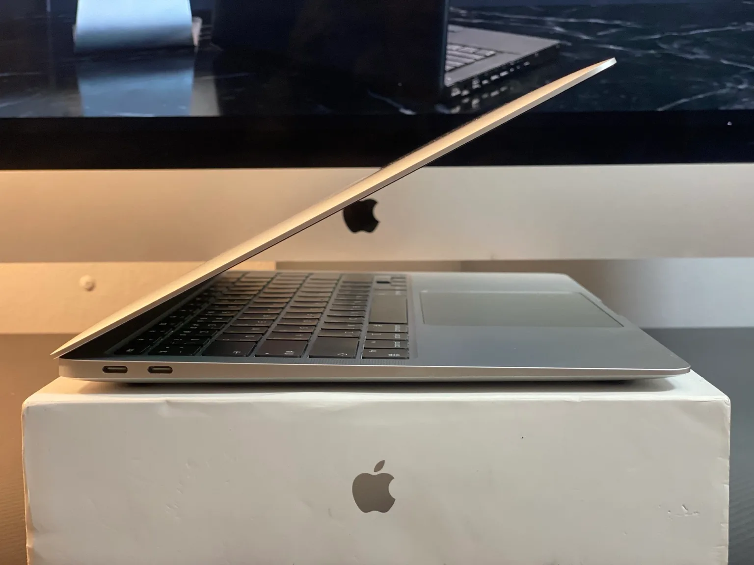 MacBook Air M1 13.3″